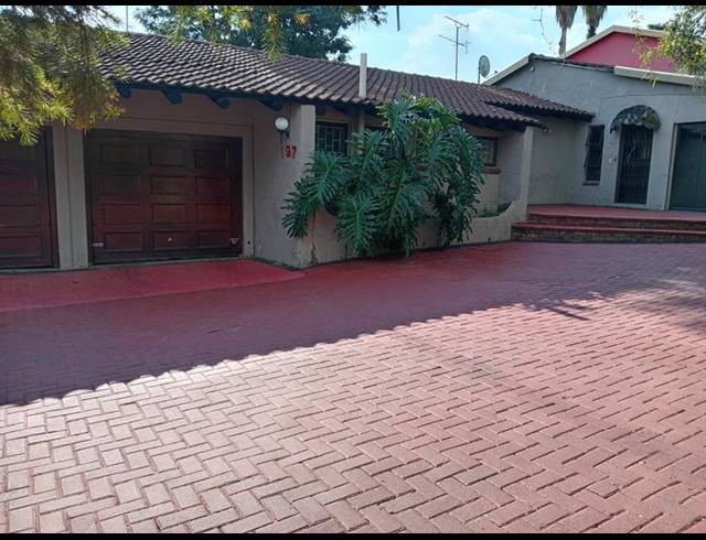 4 BEDROOM HOUSE FOR SALE IN BIRCH ACRES